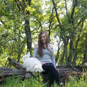 Meet your Posher, Alyssa